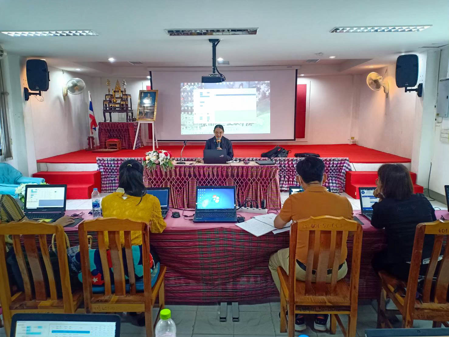 ภาพบรรยากาศการอบรม โรงเรียนไร่ใต้ประชาคม